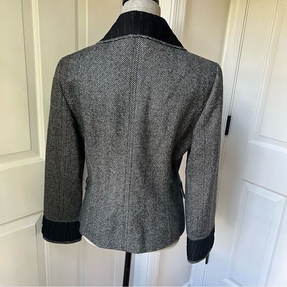 Dolce & Gabbana Herringbone Tweed Jacket with Leopard Print Lining Sz 48 - Picture 3 of 8